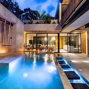 Maracuyá: With 3 Jacuzzi, Private Pool, Chef&spa Villa Tulum